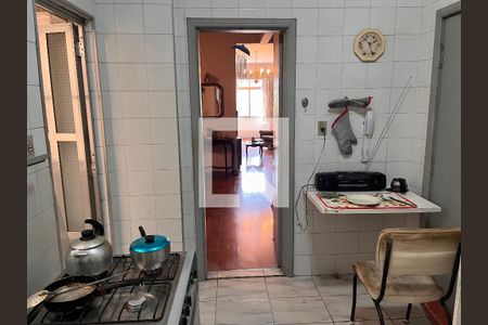 Apartamento à venda com 140m², 3 quartos e sem vagaCozinha 