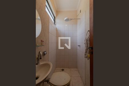Casa à venda com 345m², 6 quartos e 6 vagas Casa à venda com 345m², 6 quartos e 6 vagasLavabo