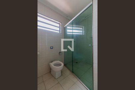 Casa à venda com 345m², 6 quartos e 6 vagas Casa à venda com 345m², 6 quartos e 6 vagasCasa 1 Banheiro