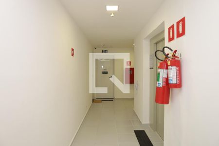 Apartamento à venda com 32m², 2 quartos e sem vagaÁrea comum -Saguão do andar