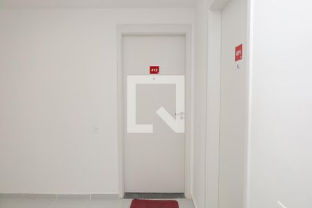 Apartamento à venda com 32m², 2 quartos e sem vagaÁrea comum -Porta do apartamento