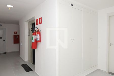 Apartamento à venda com 32m², 2 quartos e sem vagaÁrea comum -Saguão do andar