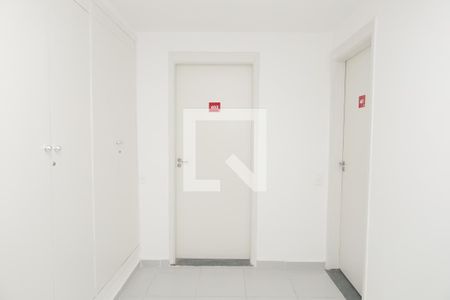Apartamento à venda com 32m², 2 quartos e sem vagaÁrea comum -Saguão do andar