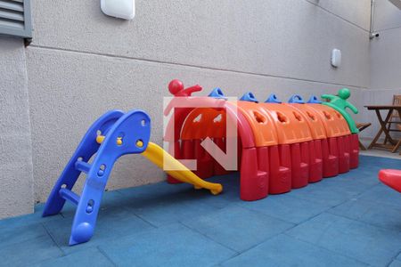 Apartamento à venda com 32m², 2 quartos e sem vagaÁrea comum - Playground