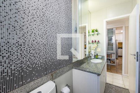 Apartamento à venda com 341m², 5 quartos e 2 vagasBanheiro