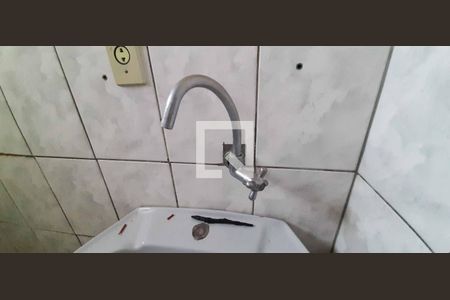 Banheiro de casa para alugar com 1 quarto, 50m² em Novo Osasco, Osasco