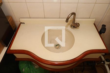 Casa à venda com 130m², 3 quartos e 2 vagasBanheiro