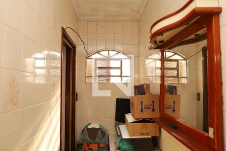 Casa à venda com 130m², 3 quartos e 2 vagasBanheiro