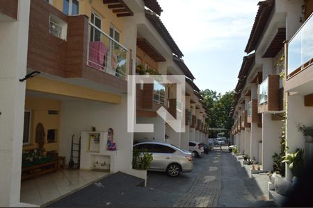 Casa de condomínio à venda com 91m², 3 quartos e 1 vaga Casa de condomínio à venda com 91m², 3 quartos e 1 vagaÁrea comum