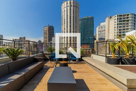 Studio à venda com 28m², 1 quarto e sem vaga Studio à venda com 28m², 1 quarto e sem vagaSolário