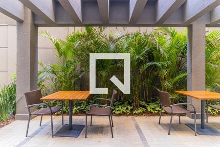 Studio à venda com 28m², 1 quarto e sem vaga Studio à venda com 28m², 1 quarto e sem vagaSalão de Festas