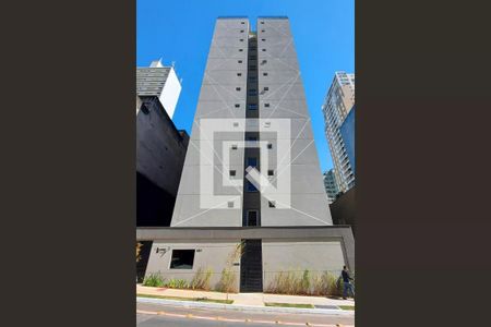 Studio à venda com 28m², 1 quarto e sem vaga Studio à venda com 28m², 1 quarto e sem vagaFachada