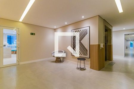 Studio à venda com 28m², 1 quarto e sem vaga Studio à venda com 28m², 1 quarto e sem vagaHall de Entrada