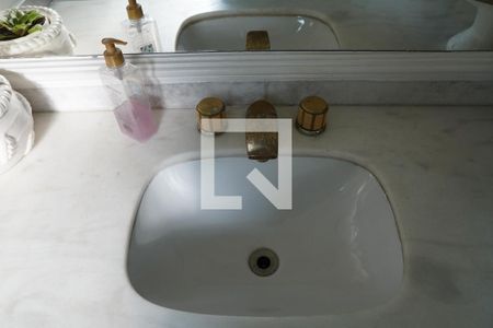 Apartamento para alugar com 770m², 4 quartos e 4 vagasBanheiro 5