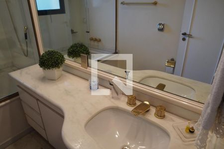 Apartamento para alugar com 770m², 4 quartos e 4 vagasBanheiro 1