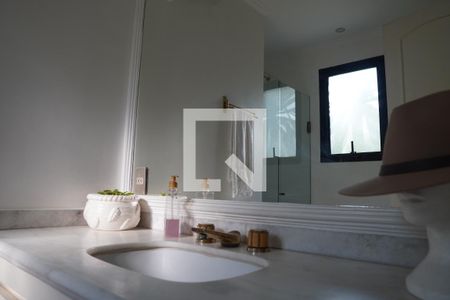 Apartamento para alugar com 770m², 4 quartos e 4 vagasBanheiro 5