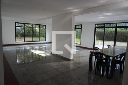 Apartamento para alugar com 770m², 4 quartos e 4 vagasÁrea comum - Salão de festas