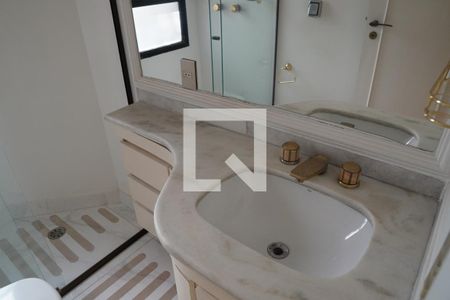 Apartamento para alugar com 770m², 4 quartos e 4 vagasBanheiro 2