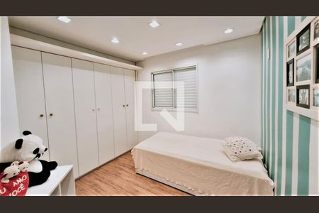 Casa à venda com 340m², 4 quartos e 2 vagas Casa à venda com 340m², 4 quartos e 2 vagasQuarto 1