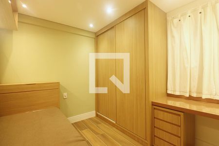 Apartamento à venda com 97m², 2 quartos e 4 vagasQuarto 2