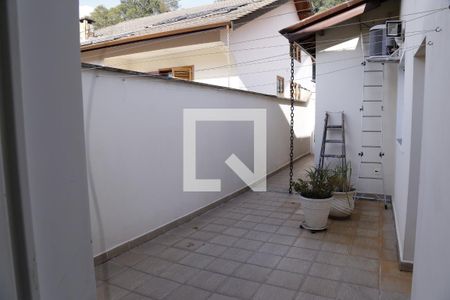 Casa à venda com 450m², 4 quartos e 4 vagasÁrea de Serviço
