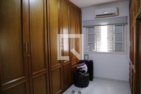 Casa à venda com 450m², 4 quartos e 4 vagasSuíte