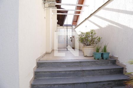 Casa à venda com 450m², 4 quartos e 4 vagasEntrada