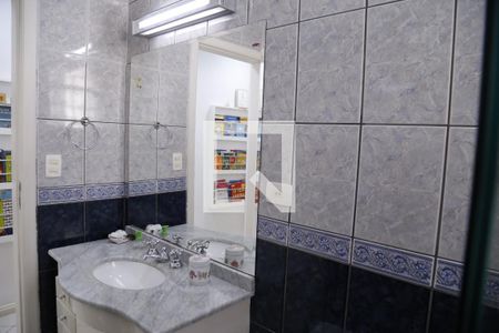 Casa à venda com 450m², 4 quartos e 4 vagasBanheiro Social 2