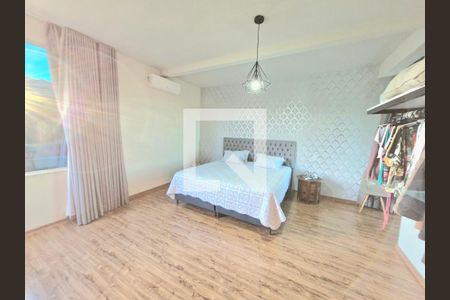 Casa à venda com 470m², 4 quartos e 2 vagasQuarto