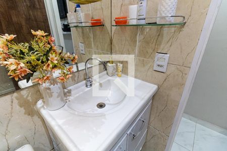 Casa à venda com 100m², 3 quartos e 1 vagaBanheiro