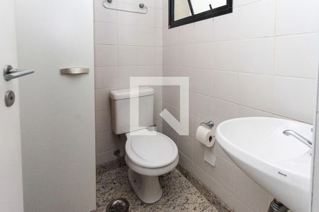 Apartamento à venda com 84m², 2 quartos e 2 vagasBanheiro de serviço