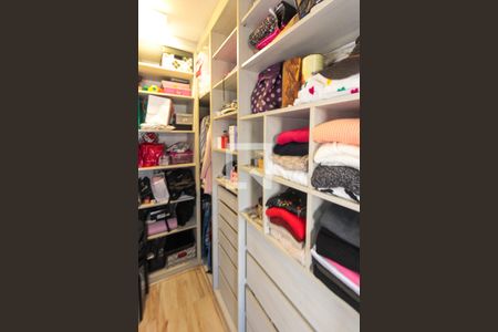 Apartamento à venda com 84m², 2 quartos e 2 vagasCloset