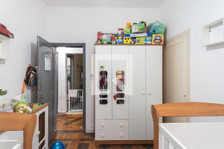 Casa à venda com 560m², 7 quartos e 4 vagasQuarto 1 primeiro andar