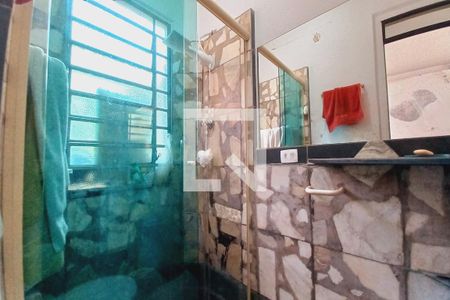 Casa à venda com 75m², 2 quartos e 1 vaga Casa à venda com 75m², 2 quartos e 1 vagaBanheiro