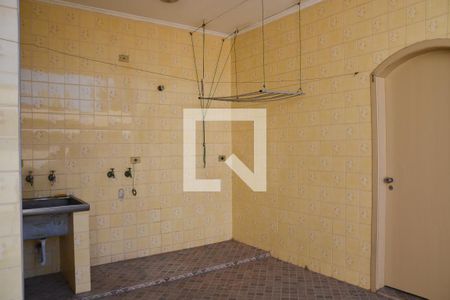 Casa à venda com 296m², 4 quartos e 5 vagasÁrea de Serviço