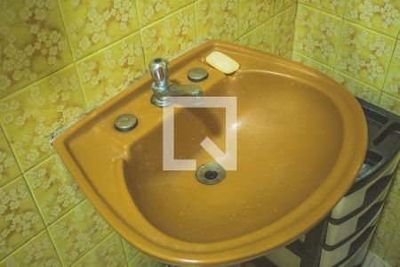 Casa à venda com 257m², 3 quartos e 3 vagas Casa à venda com 257m², 3 quartos e 3 vagasBanheiro