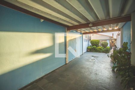 Casa à venda com 257m², 3 quartos e 3 vagas Casa à venda com 257m², 3 quartos e 3 vagasGaragem