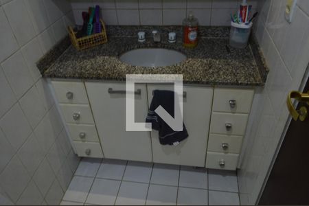 Apartamento à venda com 81m², 3 quartos e 1 vagaBanheiro da Suíte
