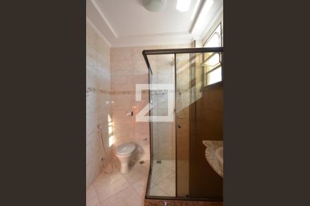 Casa à venda com 210m², 5 quartos e 2 vagasBanheiro da Suíte 2