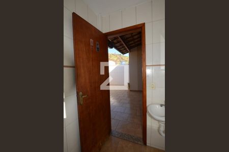 Casa à venda com 210m², 5 quartos e 2 vagasBanheiro de serviço