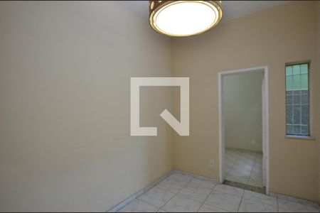 Casa à venda com 210m², 5 quartos e 2 vagasCopa