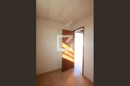 Casa à venda com 210m², 5 quartos e 2 vagasQuarto de Serviço