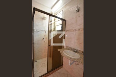 Casa à venda com 210m², 5 quartos e 2 vagasBanheiro da Suíte 2