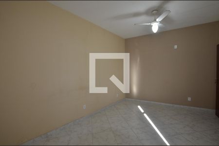 Casa à venda com 210m², 5 quartos e 2 vagasQuarto 2 Suite