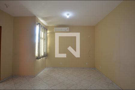 Casa à venda com 210m², 5 quartos e 2 vagasQuarto 2 Suite