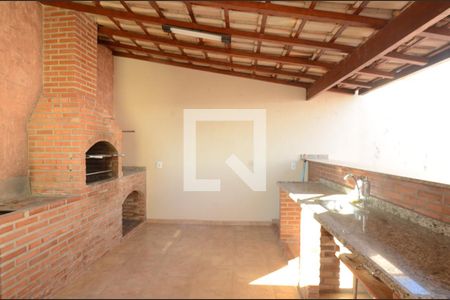 Casa à venda com 210m², 5 quartos e 2 vagasTerraço /Churrasqueira