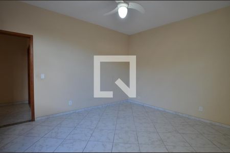 Casa à venda com 210m², 5 quartos e 2 vagasQuarto 3