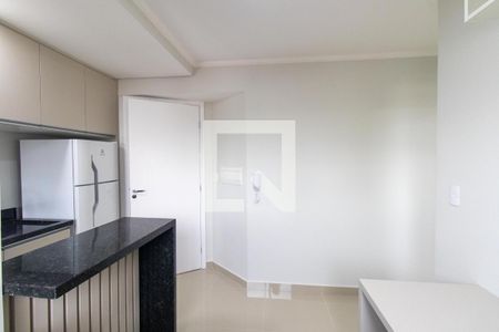 Sala de apartamento para alugar com 1 quarto, 35m² em Capão Raso, Curitiba