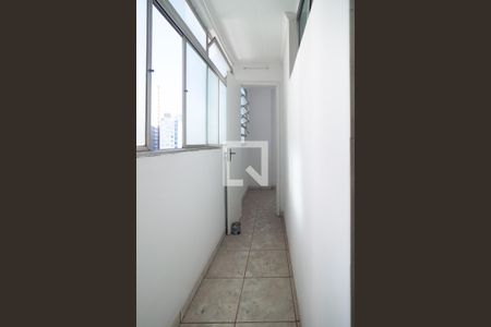Apartamento à venda com 75m², 2 quartos e 1 vaga Apartamento à venda com 75m², 2 quartos e 1 vagaQuarto de Serviço