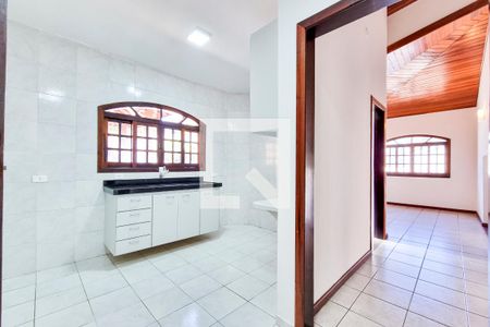 Casa de condomínio para alugar com 220m², 3 quartos e 2 vagasCozinha